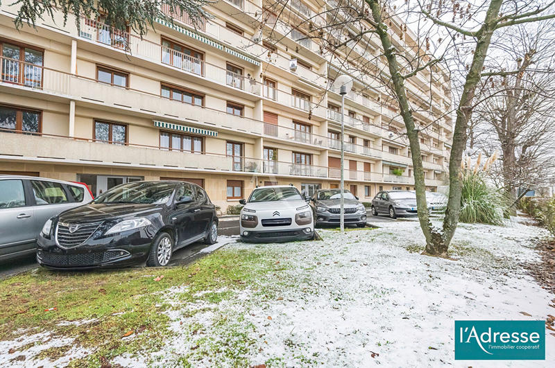 Appartement - 98 m² - 4 pièces