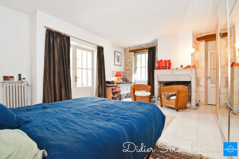 Maison - 322 m² - 8 pièces