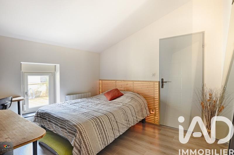 Maison - 210 m² - 7 pièces