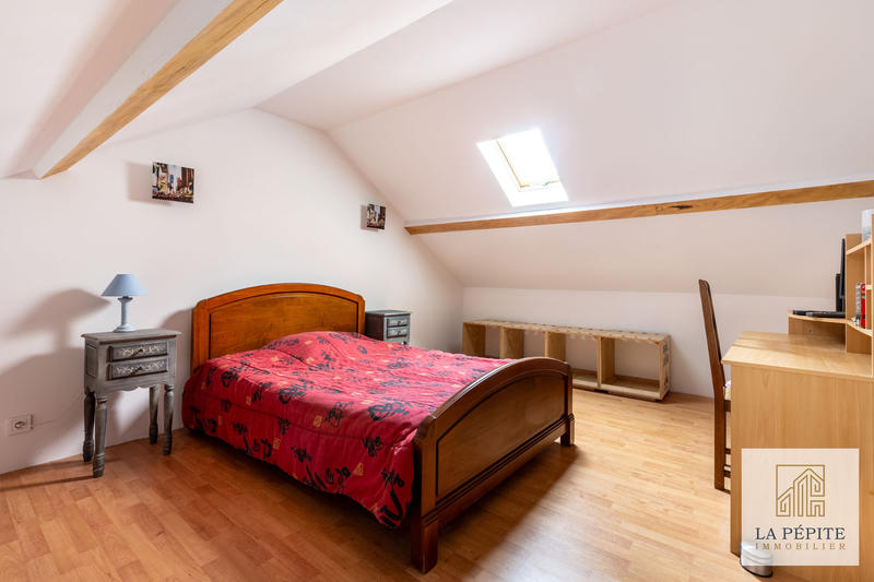 Maison - 111 m² - 6 pièces