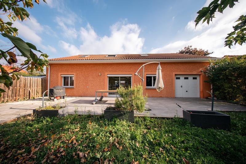 Maison - 170 m² - 7 pièces