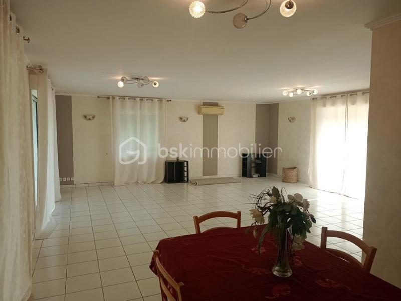 Villa - 177 m² - 6 pièces