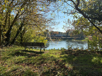 Maison - 241 m² - 8 pièces