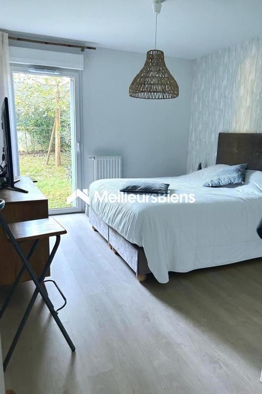 Appartement - 99 m² - 4 pièces