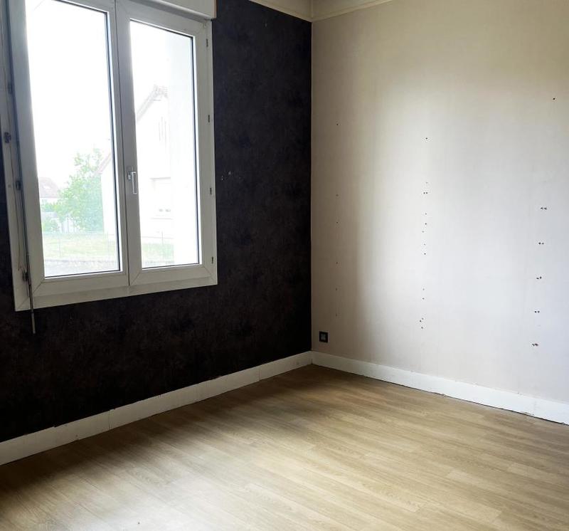 Maison - 98 m² - 5 pièces