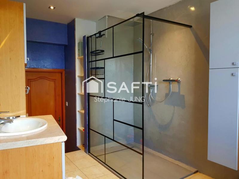 Maison - 183 m² - 8 pièces