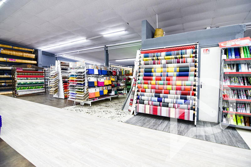 Fonds de commerce - 1 334 m²