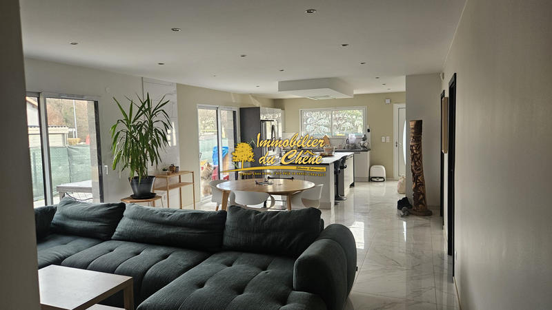 Maison - 105 m² - 5 pièces