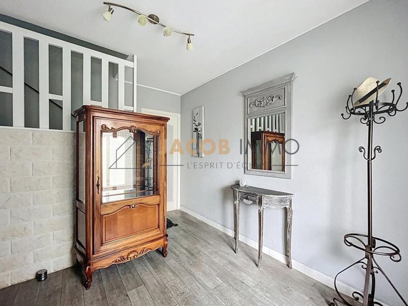 Maison - 109 m² - 6 pièces