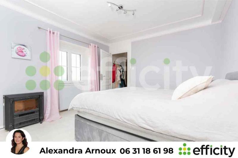 Appartement - 125 m² - 5 pièces