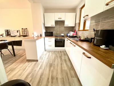 Maison - 104 m² - 5 pièces