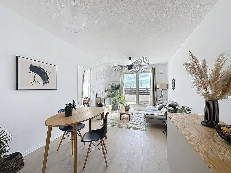 Appartement - 70 m² - 3 pièces