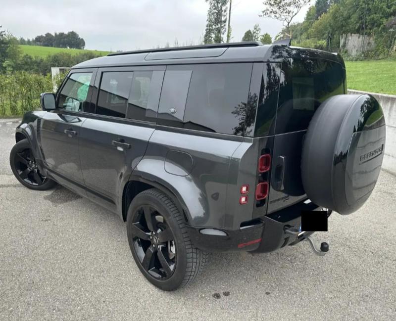 Land Rover Defender 110 X-Dynamic Hse P400e