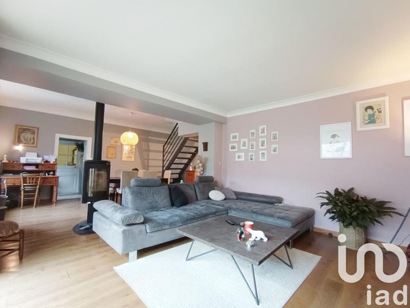 Maison - 201 m² - 7 pièces