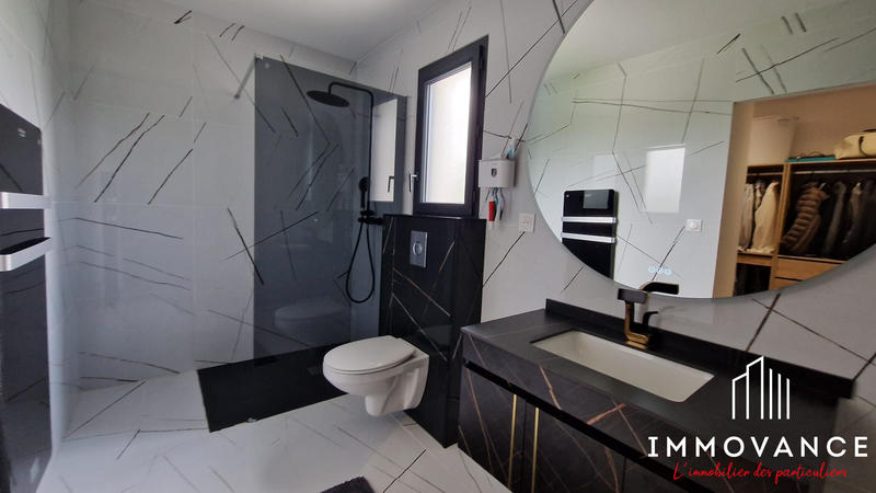 Maison - 171 m² - 7 pièces