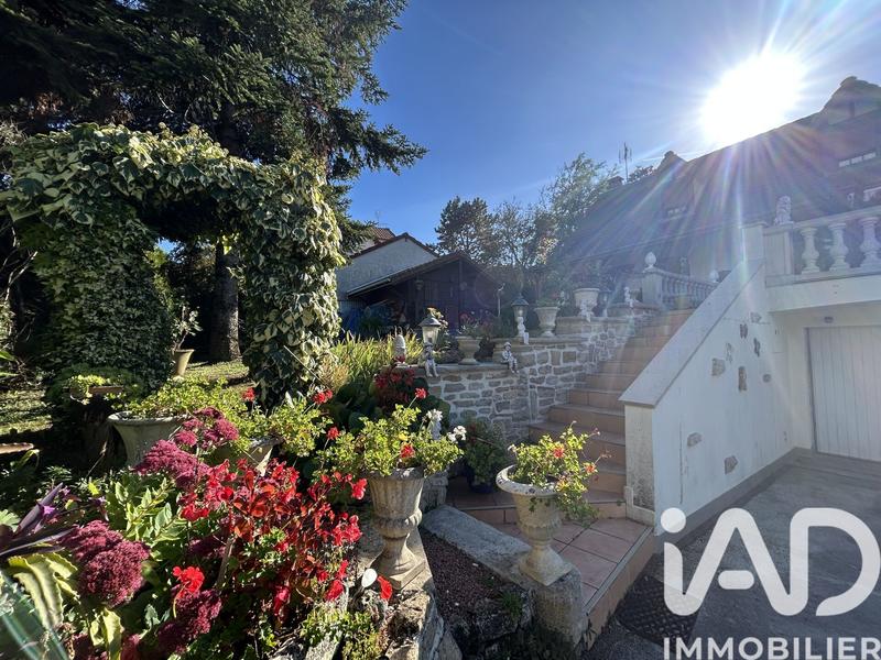 Maison - 158 m² - 5 pièces