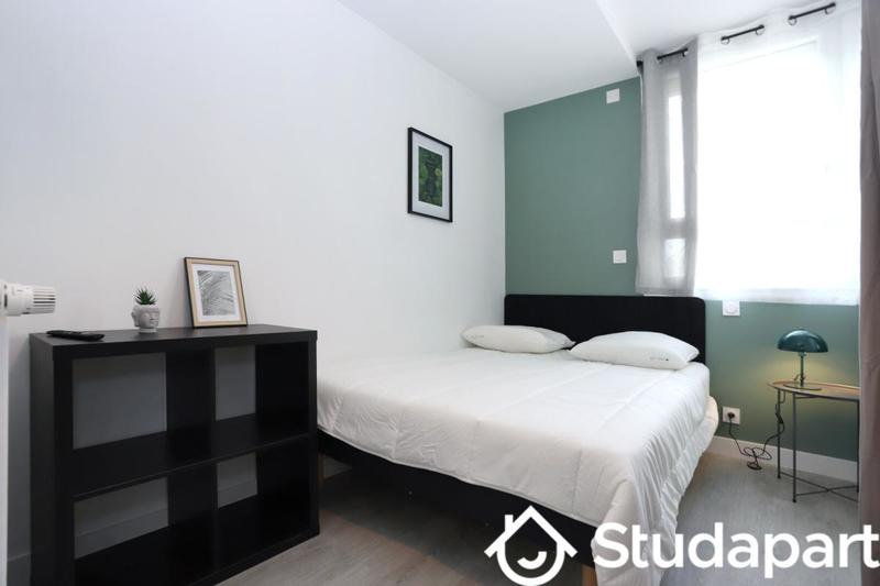 Chambre - 12 m² - 1 pièce