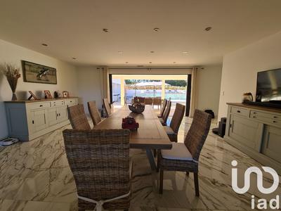 Maison - 250 m² - 7 pièces