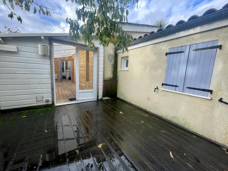 Immeuble - 112 m² - 8 pièces