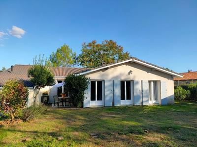 Maison - 160 m² - 8 pièces
