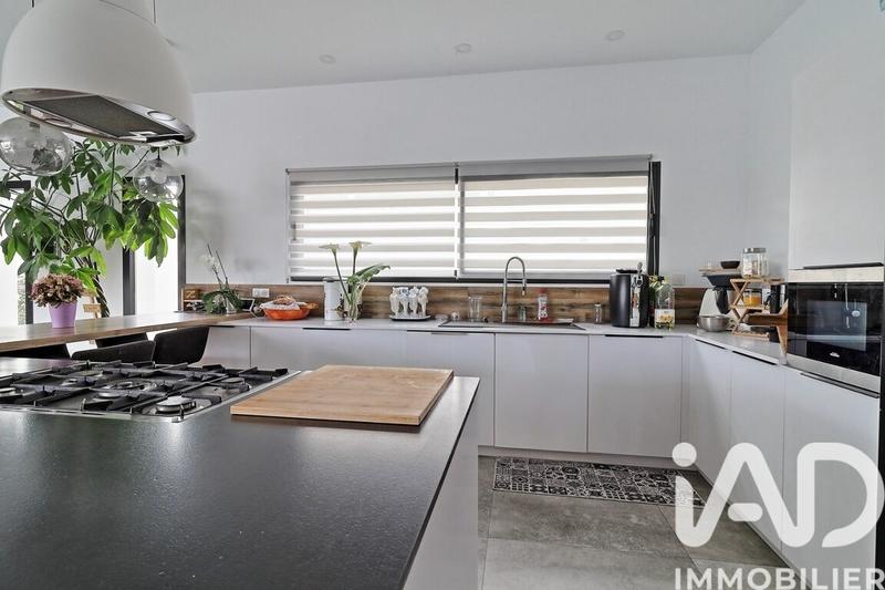 Maison - 130 m² - 4 pièces