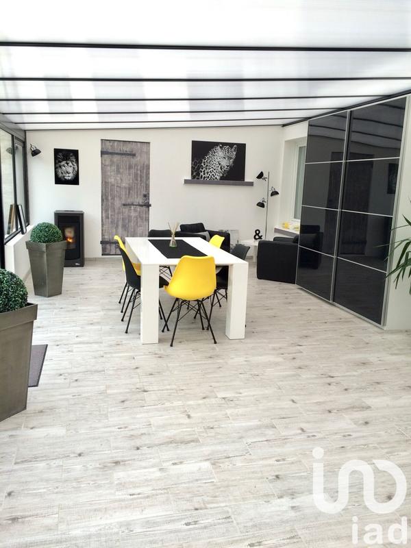 Maison - 248 m² - 7 pièces