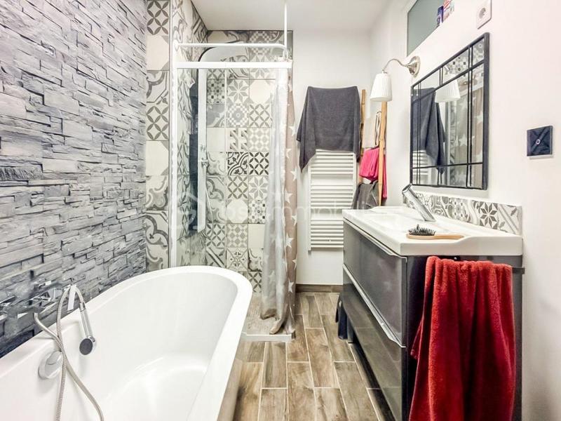 Appartement - 95 m² - 4 pièces