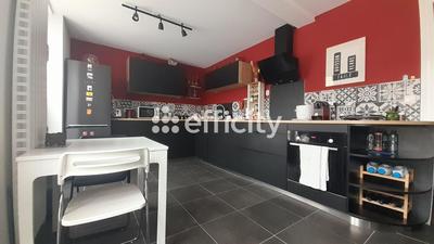 Appartement - 100 m² - 4 pièces