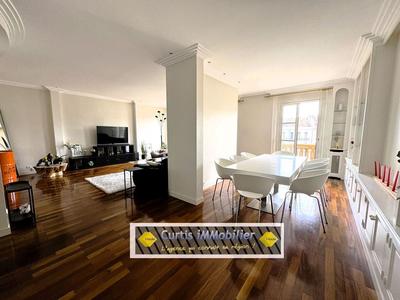 Appartement - 124 m² - 4 pièces