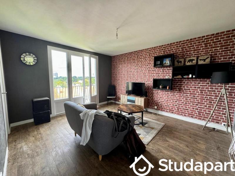 Chambre - 13 m² - 1 pièce