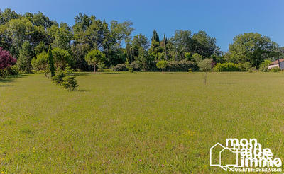 Terrain - 1 800 m²