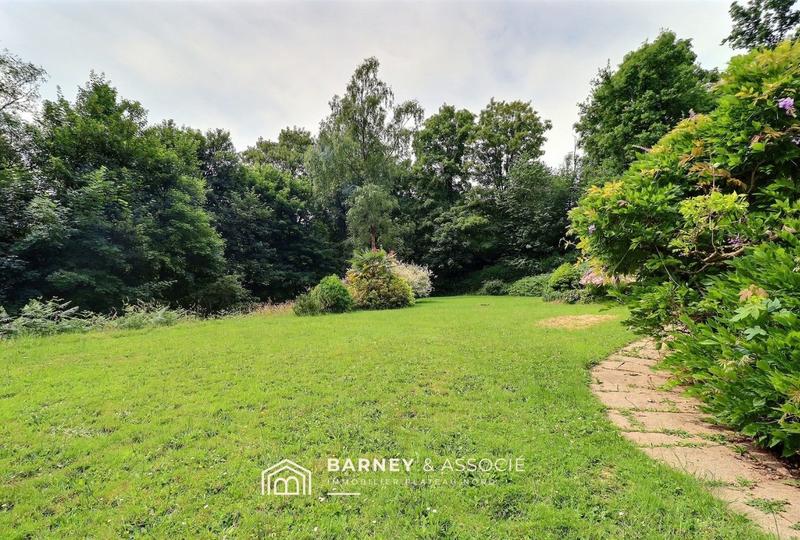 Maison - 215 m² - 7 pièces