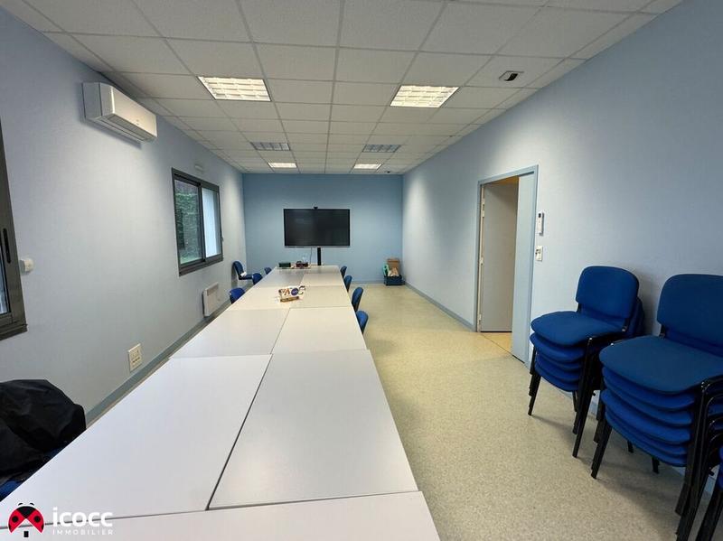 Local commercial - 320 m² - 15 pièces