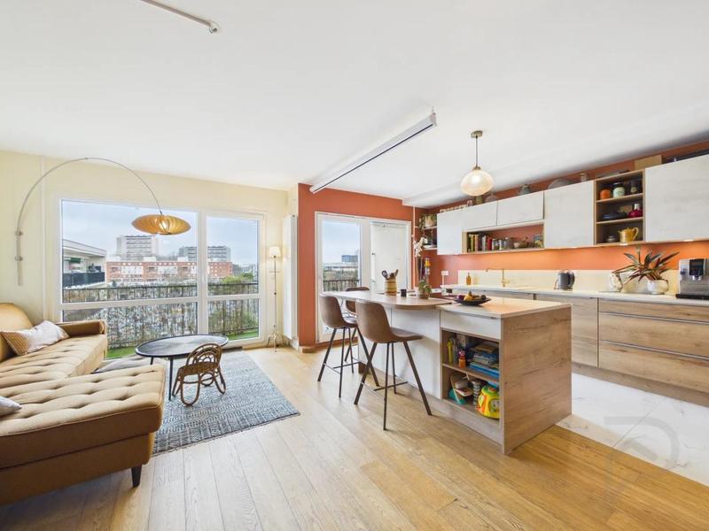 Appartement - 81 m² - 4 pièces