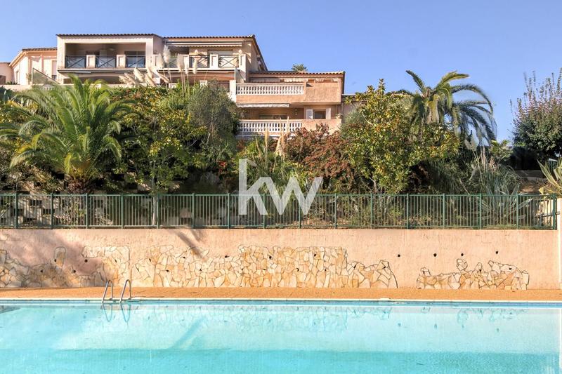 Appartement - 79 m² - 3 pièces