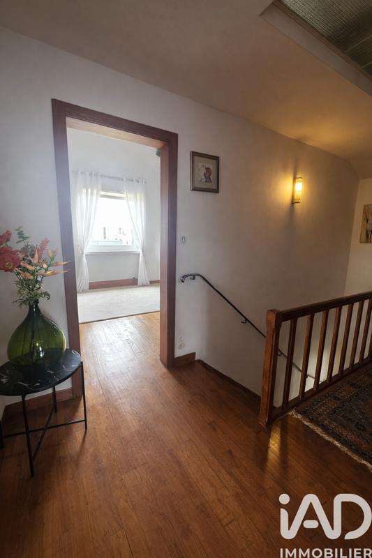 Maison - 240 m² - 5 pièces