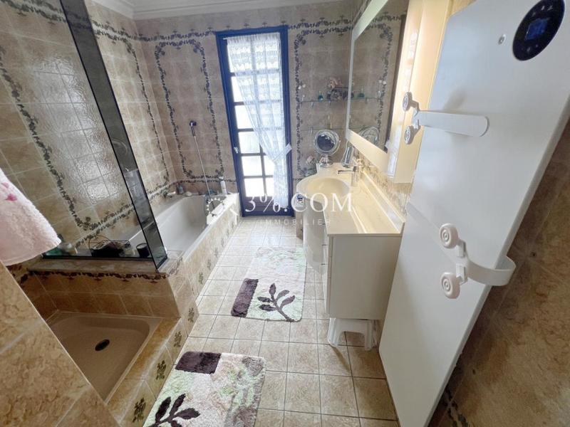 Maison - 100 m² - 6 pièces