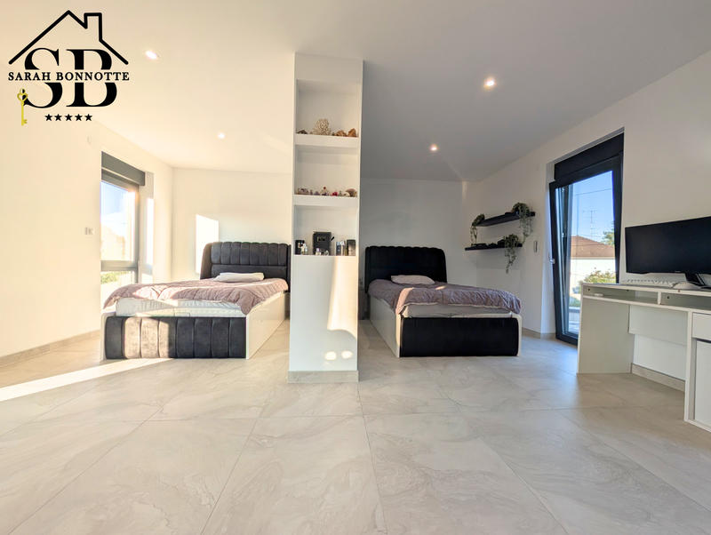 Maison - 145 m² - 5 pièces