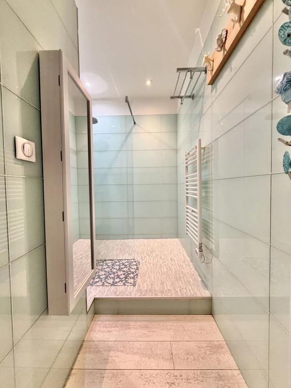 Appartement - 90 m² - 3 pièces