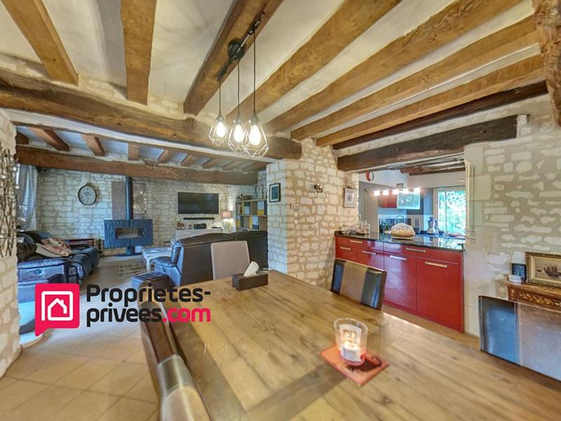 Propriété - 280 m² - 8 pièces
