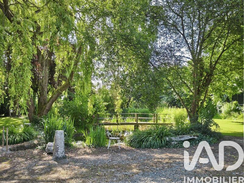 Maison de ville - 219 m² - 7 pièces