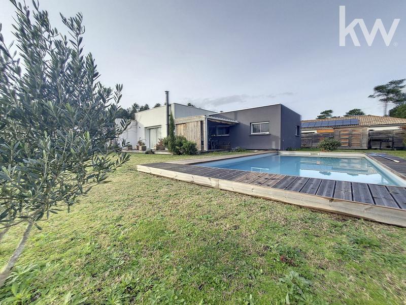 Maison - 127 m² - 6 pièces