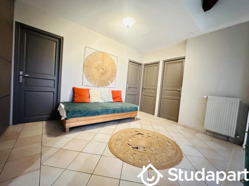 Chambre - 50 m² - 1 pièce