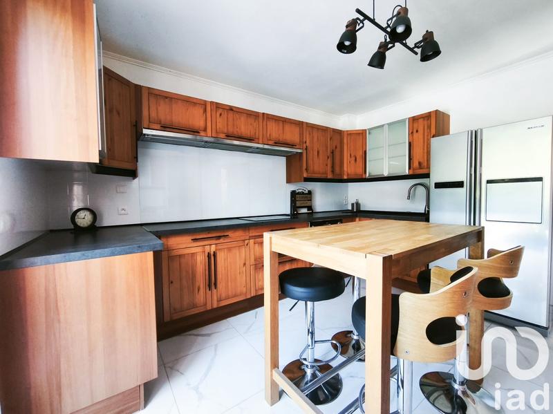 Maison - 194 m² - 8 pièces