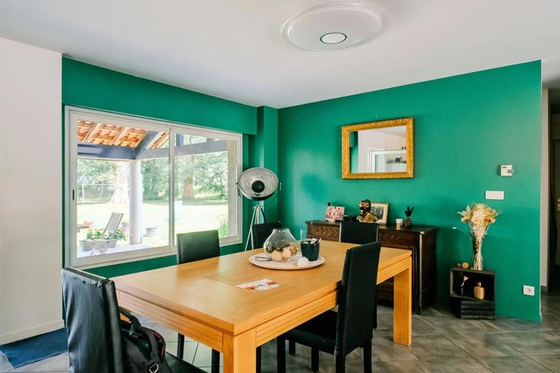 Maison - 180 m² - 6 pièces