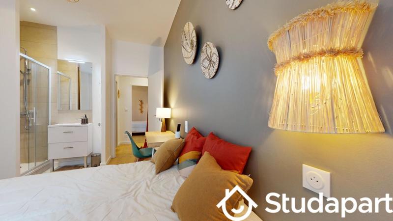 Chambre - 13 m² - 1 pièce