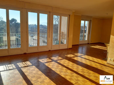 Appartement - 119 m² - 5 pièces