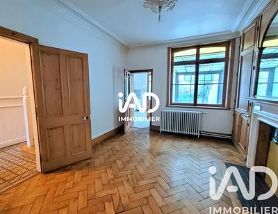 Maison - 121 m² - 5 pièces