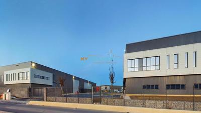 Local d'activité / Entrepôt - 3 287 m²