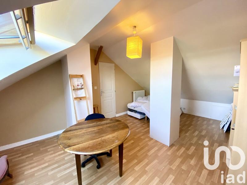 Maison - 145 m² - 8 pièces